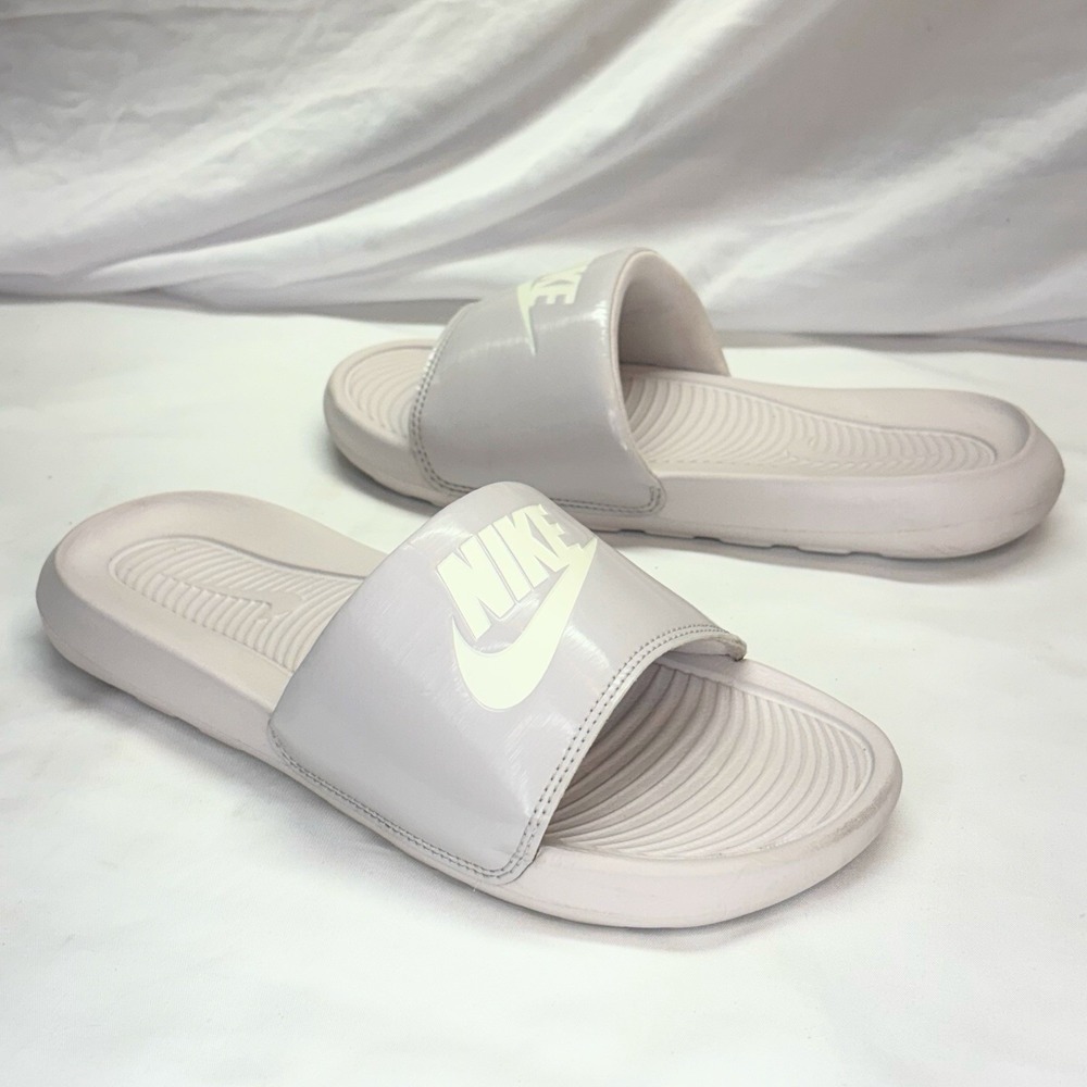 Nike Victori One Slides Slip On Comfort Sandals CN9677-008‎ Women's Size 7